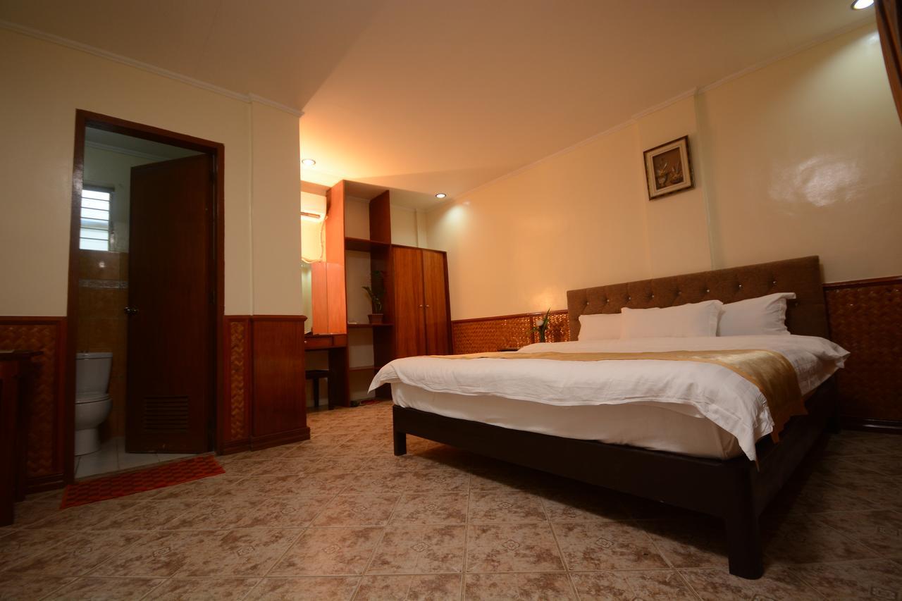 Palawan Seaview Resort Puerto Princesa Ngoại thất bức ảnh