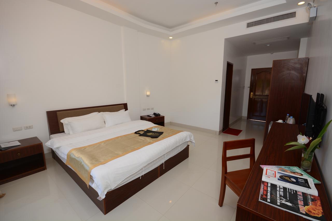 Palawan Seaview Resort Puerto Princesa Ngoại thất bức ảnh