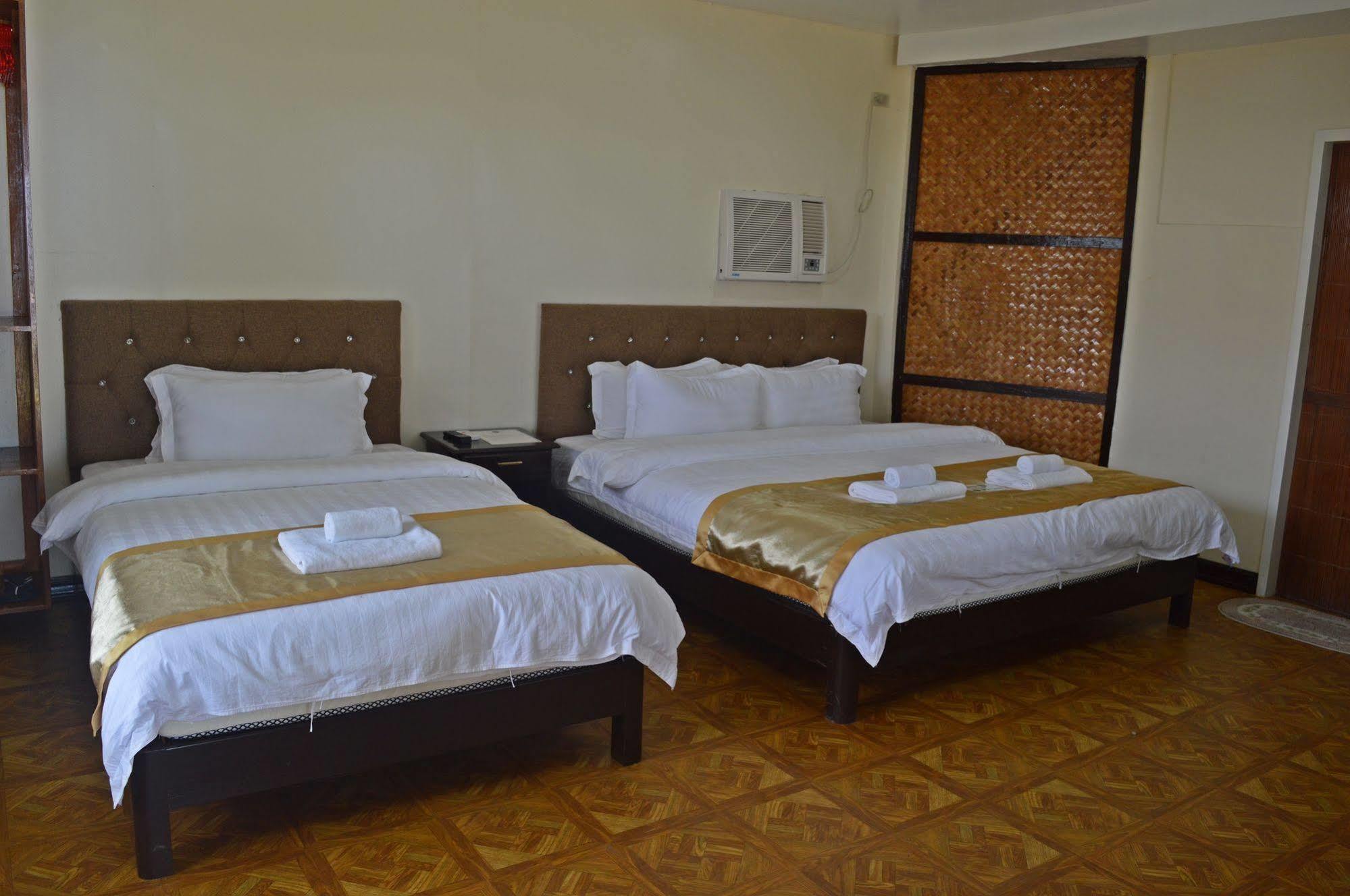 Palawan Seaview Resort Puerto Princesa Ngoại thất bức ảnh